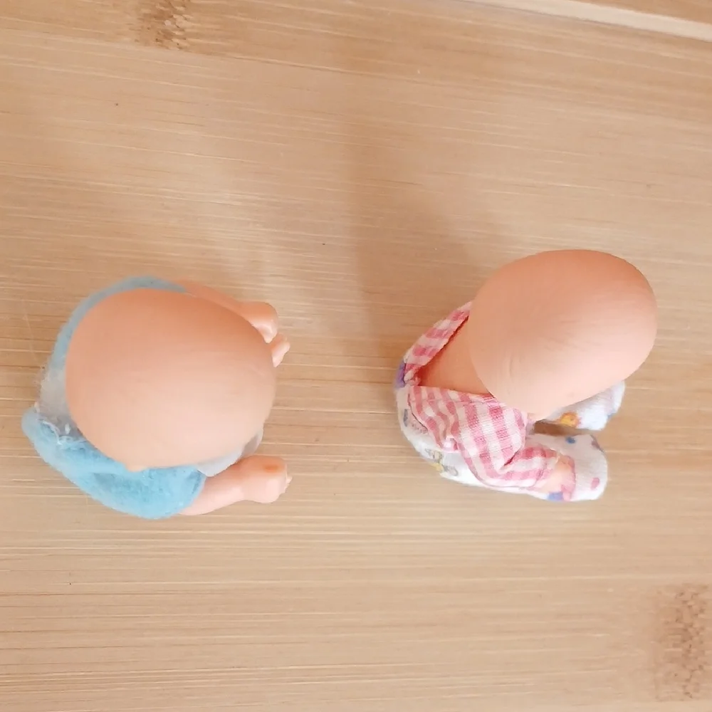 2 VTG Simbu Mini Jointed Baby Dolls with Walker